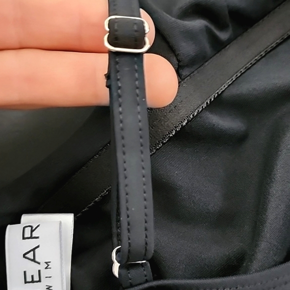 INGEAR SWIM Women's Black One Piece Swimsuit V Neck Convertible Straps Size M - Picture 6 of 15